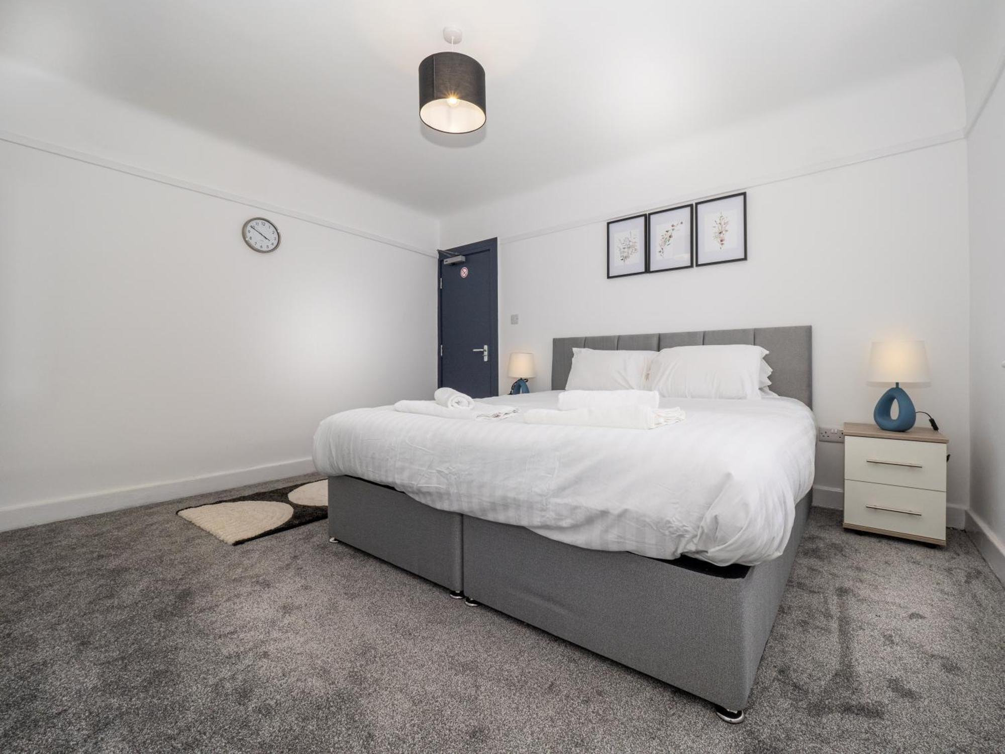 3Br Haven Retreat In Wallasey With Free Street Parking Kültér fotó