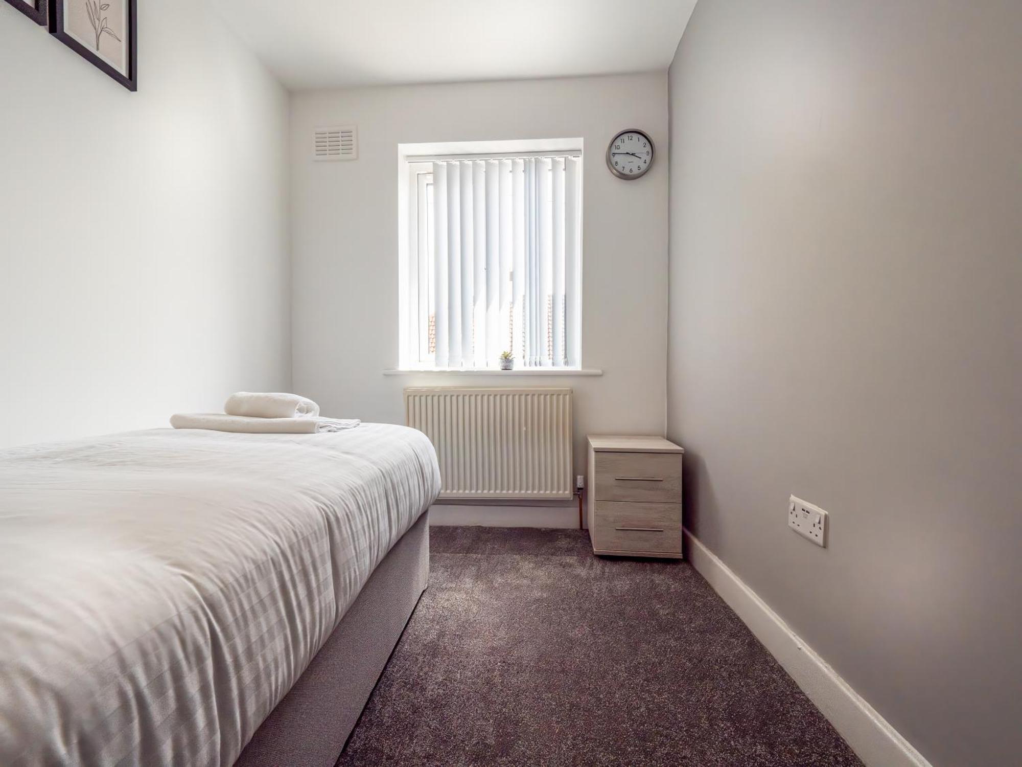 3Br Haven Retreat In Wallasey With Free Street Parking Kültér fotó